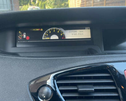 Рено Сценік 2011 у Луцьку на Automoto.ua Сірий Рено Сценік, об'ємом двигуна 1.6 л та пробігом 231 тис. км за 6300 $, фото 4 на Automoto.ua