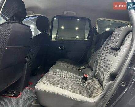 Серый Рено Сценик, объемом двигателя 1.5 л и пробегом 380 тыс. км за 6500 $, фото 13 на Automoto.ua