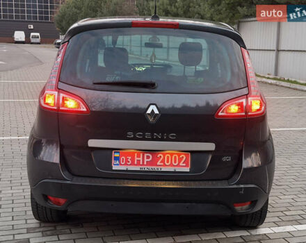 Сірий Рено Сценік, об'ємом двигуна 1.6 л та пробігом 231 тис. км за 7300 $, фото 3 на Automoto.ua