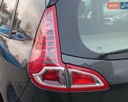 Серый Рено Сценик, объемом двигателя 1.6 л и пробегом 206 тыс. км за 7790 $, фото 9 на Automoto.ua