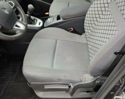 Серый Рено Сценик, объемом двигателя 1.6 л и пробегом 240 тыс. км за 7750 $, фото 4 на Automoto.ua