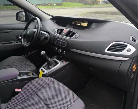 Серый Рено Сценик, объемом двигателя 1.5 л и пробегом 251 тыс. км за 8250 $, фото 15 на Automoto.ua