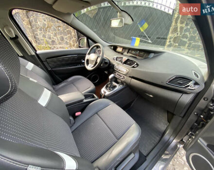 Рено Сценик 2011 в Ровно на Automoto.ua Серый Рено Сценик, объемом двигателя 1.5 л и пробегом 317 тыс. км за 6500 $, фото 16 на Automoto.ua