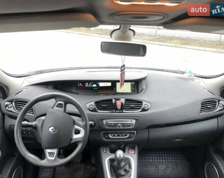 Сірий Рено Сценік, об'ємом двигуна 1.6 л та пробігом 285 тис. км за 6999 $, фото 9 на Automoto.ua