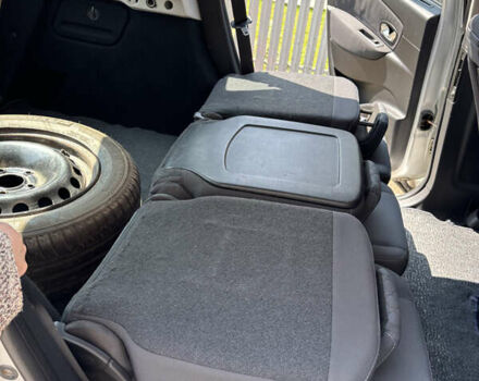 Серый Рено Сценик, объемом двигателя 1.6 л и пробегом 358 тыс. км за 6700 $, фото 23 на Automoto.ua