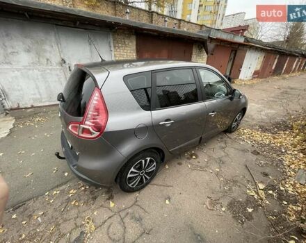 Сірий Рено Сценік, об'ємом двигуна 0 л та пробігом 207 тис. км за 6700 $, фото 3 на Automoto.ua