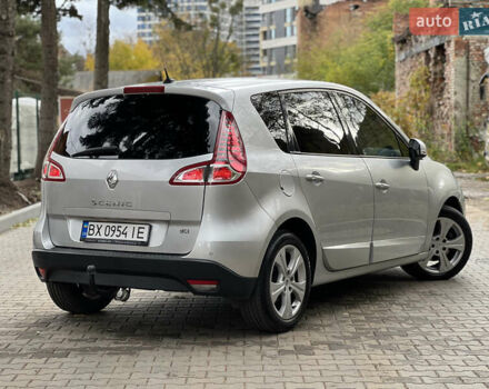 Рено Сценік 2011 у Львові на Automoto.ua Сірий Рено Сценік, об'ємом двигуна 1.6 л та пробігом 208 тис. км за 7250 $, фото 5 на Automoto.ua