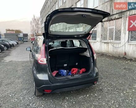 Серый Рено Сценик, объемом двигателя 1.6 л и пробегом 241 тыс. км за 7500 $, фото 42 на Automoto.ua