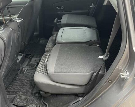 Сірий Рено Сценік, об'ємом двигуна 0 л та пробігом 207 тис. км за 6700 $, фото 24 на Automoto.ua