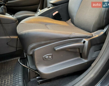 Сірий Рено Сценік, об'ємом двигуна 1.6 л та пробігом 231 тис. км за 7300 $, фото 8 на Automoto.ua