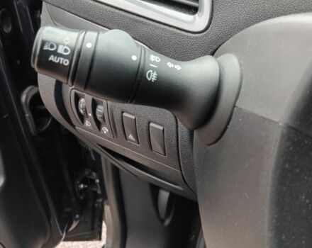 Серый Рено Сценик, объемом двигателя 1.6 л и пробегом 280 тыс. км за 7700 $, фото 10 на Automoto.ua