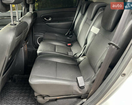 Рено Сценік 2011 у Львові на Automoto.ua Сірий Рено Сценік, об'ємом двигуна 1.6 л та пробігом 208 тис. км за 7250 $, фото 20 на Automoto.ua