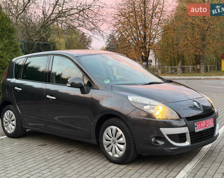 Сірий Рено Сценік, об'ємом двигуна 1.6 л та пробігом 231 тис. км за 7300 $, фото 5 на Automoto.ua