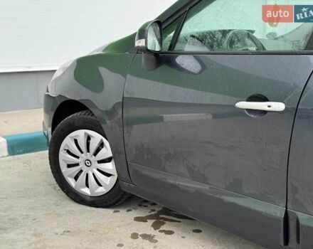 Сірий Рено Сценік, об'ємом двигуна 1.6 л та пробігом 233 тис. км за 7999 $, фото 27 на Automoto.ua