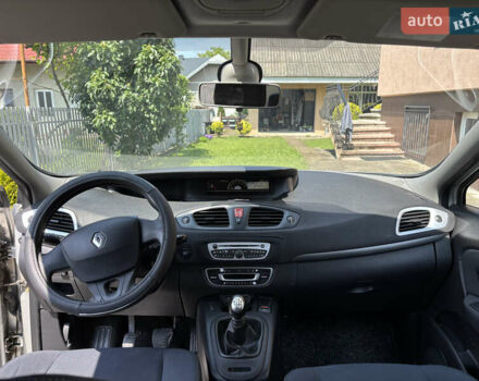 Серый Рено Сценик, объемом двигателя 1.6 л и пробегом 358 тыс. км за 6700 $, фото 12 на Automoto.ua