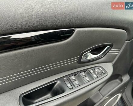 Сірий Рено Сценік, об'ємом двигуна 1.6 л та пробігом 233 тис. км за 8300 $, фото 44 на Automoto.ua