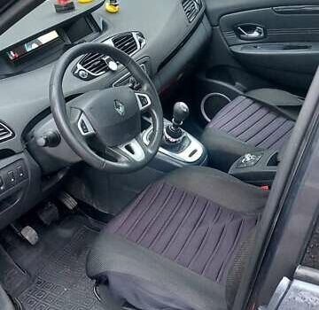 Серый Рено Сценик, объемом двигателя 1.6 л и пробегом 188 тыс. км за 6700 $, фото 5 на Automoto.ua