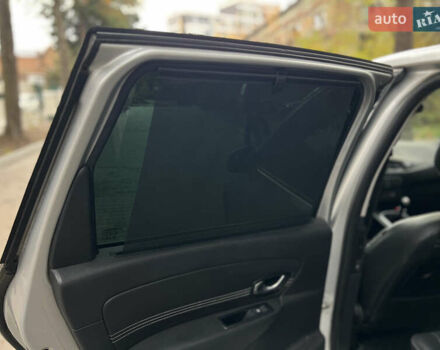 Рено Сценік 2011 у Львові на Automoto.ua Сірий Рено Сценік, об'ємом двигуна 1.6 л та пробігом 208 тис. км за 7250 $, фото 33 на Automoto.ua