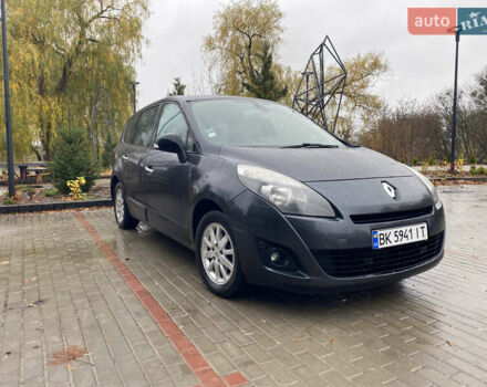 Серый Рено Сценик, объемом двигателя 1.6 л и пробегом 215 тыс. км за 6350 $, фото 1 на Automoto.ua