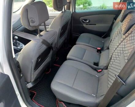 Серый Рено Сценик, объемом двигателя 1.5 л и пробегом 309 тыс. км за 6300 $, фото 19 на Automoto.ua