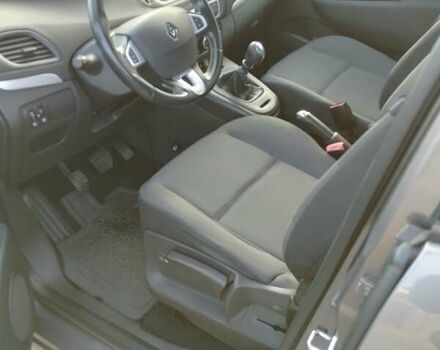 Серый Рено Сценик, объемом двигателя 1.6 л и пробегом 166 тыс. км за 7700 $, фото 9 на Automoto.ua