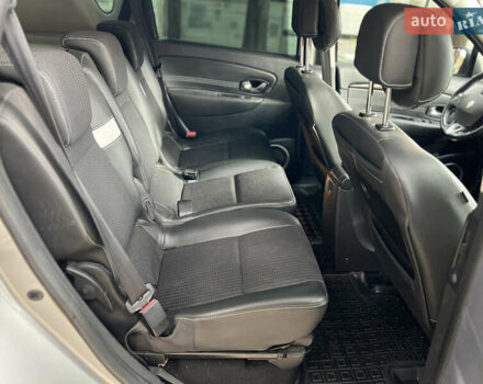 Сірий Рено Сценік, об'ємом двигуна 1.6 л та пробігом 290 тис. км за 7250 $, фото 14 на Automoto.ua