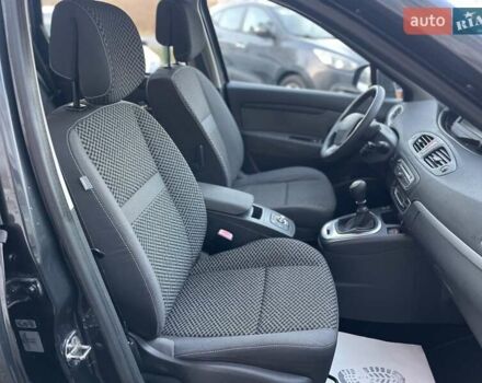 Серый Рено Сценик, объемом двигателя 1.6 л и пробегом 241 тыс. км за 7500 $, фото 37 на Automoto.ua