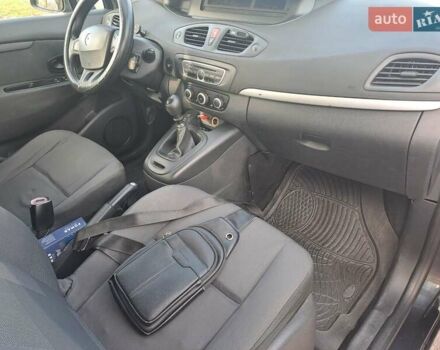 Сірий Рено Сценік, об'ємом двигуна 1.5 л та пробігом 286 тис. км за 6400 $, фото 5 на Automoto.ua