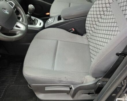 Серый Рено Сценик, объемом двигателя 1.6 л и пробегом 280 тыс. км за 7700 $, фото 3 на Automoto.ua