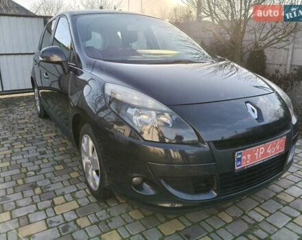 Серый Рено Сценик, объемом двигателя 1.6 л и пробегом 206 тыс. км за 7500 $, фото 1 на Automoto.ua
