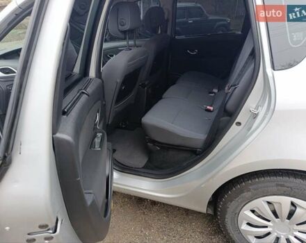Сірий Рено Сценік, об'ємом двигуна 1.5 л та пробігом 183 тис. км за 7100 $, фото 13 на Automoto.ua