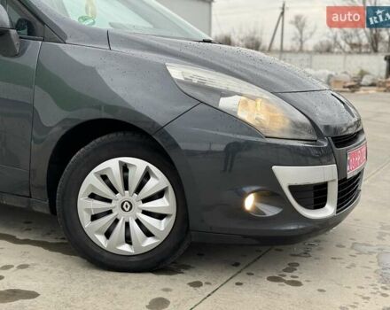 Сірий Рено Сценік, об'ємом двигуна 1.6 л та пробігом 233 тис. км за 8300 $, фото 11 на Automoto.ua