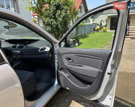 Серый Рено Сценик, объемом двигателя 1.6 л и пробегом 358 тыс. км за 6700 $, фото 14 на Automoto.ua