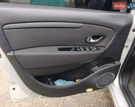 Сірий Рено Сценік, об'ємом двигуна 1.5 л та пробігом 183 тис. км за 7100 $, фото 15 на Automoto.ua