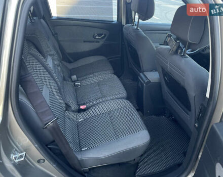 Сірий Рено Сценік, об'ємом двигуна 1.5 л та пробігом 299 тис. км за 6800 $, фото 12 на Automoto.ua