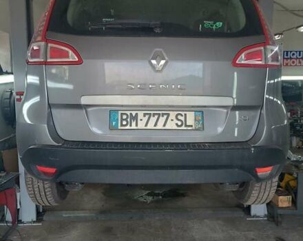 Рено Сценік 2011 у Чернігові на Automoto.ua Сірий Рено Сценік, об'ємом двигуна 1.5 л та пробігом 220 тис. км за 6500 $, фото 1 на Automoto.ua