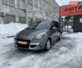 Сірий Рено Сценік, об'ємом двигуна 2 л та пробігом 205 тис. км за 9500 $, фото 6 на Automoto.ua