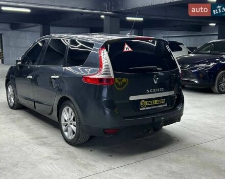 Серый Рено Сценик, объемом двигателя 2 л и пробегом 165 тыс. км за 7800 $, фото 3 на Automoto.ua