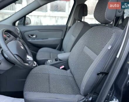 Серый Рено Сценик, объемом двигателя 1.6 л и пробегом 241 тыс. км за 7500 $, фото 31 на Automoto.ua