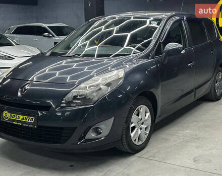 Серый Рено Сценик, объемом двигателя 1.5 л и пробегом 380 тыс. км за 6500 $, фото 2 на Automoto.ua