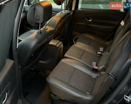 Сірий Рено Сценік, об'ємом двигуна 1.6 л та пробігом 231 тис. км за 7300 $, фото 20 на Automoto.ua