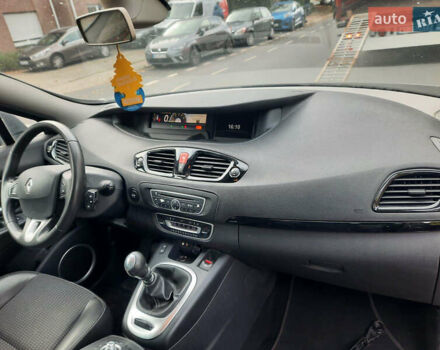 Рено Сценік 2011 у Луцьку на Automoto.ua Сірий Рено Сценік, об'ємом двигуна 1.6 л та пробігом 231 тис. км за 6300 $, фото 5 на Automoto.ua