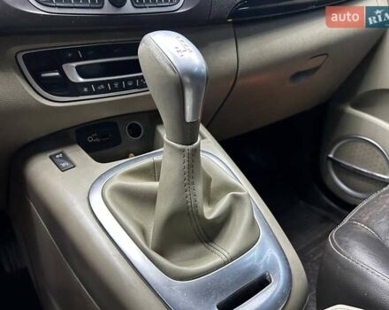 Серый Рено Сценик, объемом двигателя 2 л и пробегом 165 тыс. км за 7800 $, фото 11 на Automoto.ua