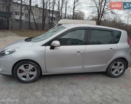 Сірий Рено Сценік, об'ємом двигуна 1.6 л та пробігом 205 тис. км за 8000 $, фото 5 на Automoto.ua