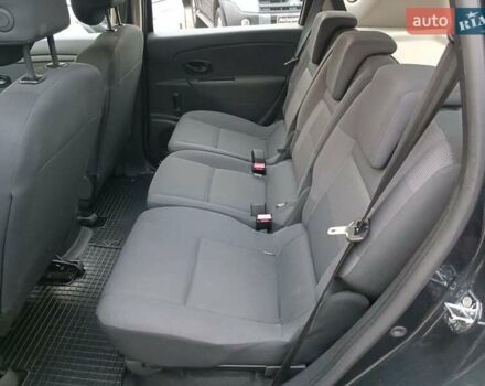 Серый Рено Сценик, объемом двигателя 1.6 л и пробегом 206 тыс. км за 7790 $, фото 12 на Automoto.ua