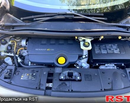 Рено Сценик 2011 в Одессе на Automoto.ua Серый Рено Сценик, объемом двигателя 1.9 л и пробегом 260 тыс. км за 6450 $, фото 5 на Automoto.ua