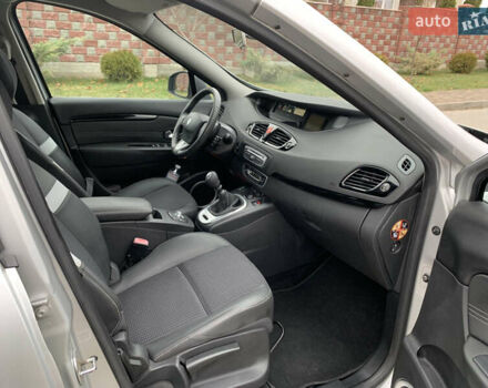 Серый Рено Сценик, объемом двигателя 1.5 л и пробегом 209 тыс. км за 7400 $, фото 20 на Automoto.ua