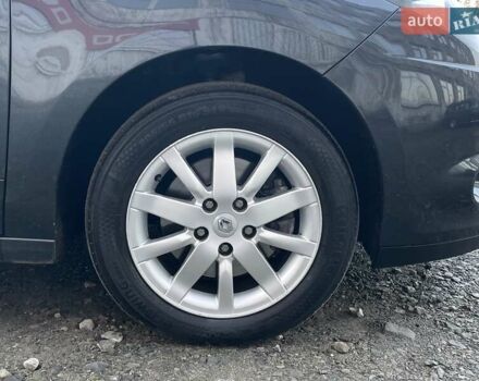 Серый Рено Сценик, объемом двигателя 1.6 л и пробегом 241 тыс. км за 7500 $, фото 59 на Automoto.ua