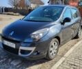Серый Рено Сценик, объемом двигателя 1.6 л и пробегом 239 тыс. км за 8000 $, фото 1 на Automoto.ua