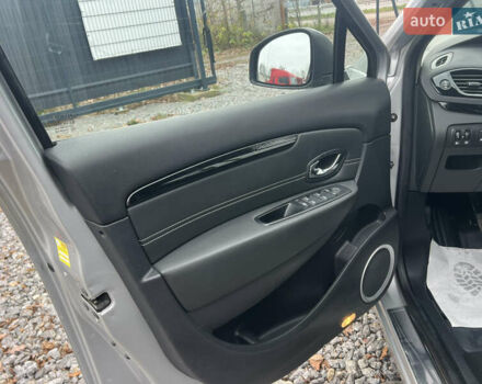 Сірий Рено Сценік, об'ємом двигуна 1.5 л та пробігом 230 тис. км за 8950 $, фото 33 на Automoto.ua